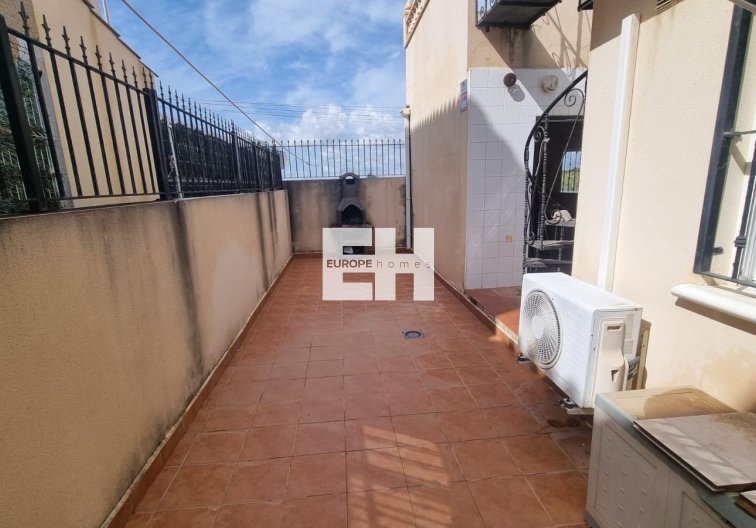 Segunda mano - Semi Detached - Guardamar del Segura - Urbanizaciones