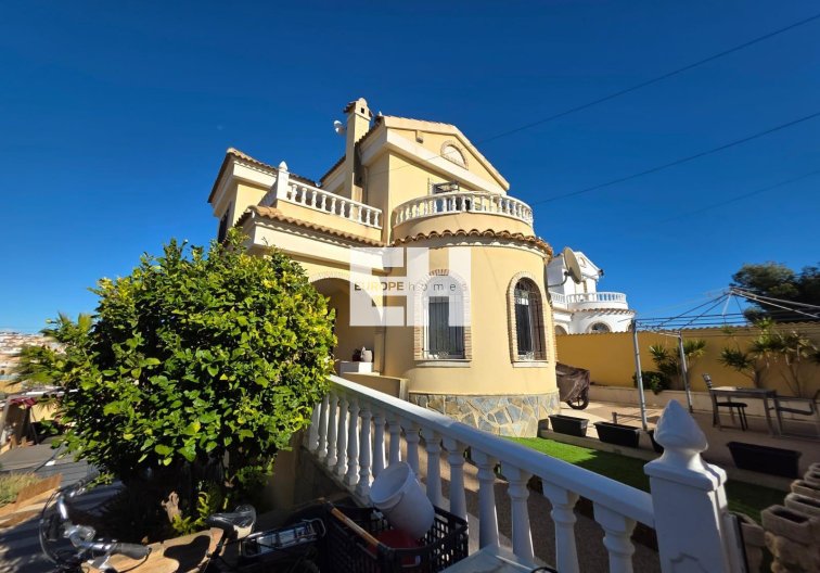 Segunda mano - villa - Orihuela Costa - Villamartín-las Filipinas