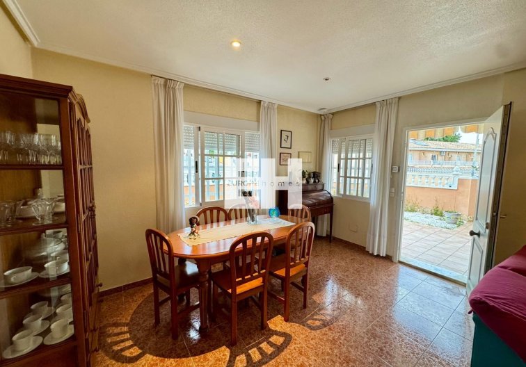 Revente - villa - Torrevieja - Costa Blanca