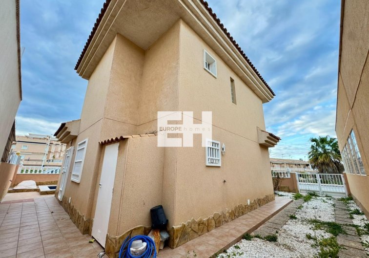 Revente - villa - Torrevieja - Costa Blanca