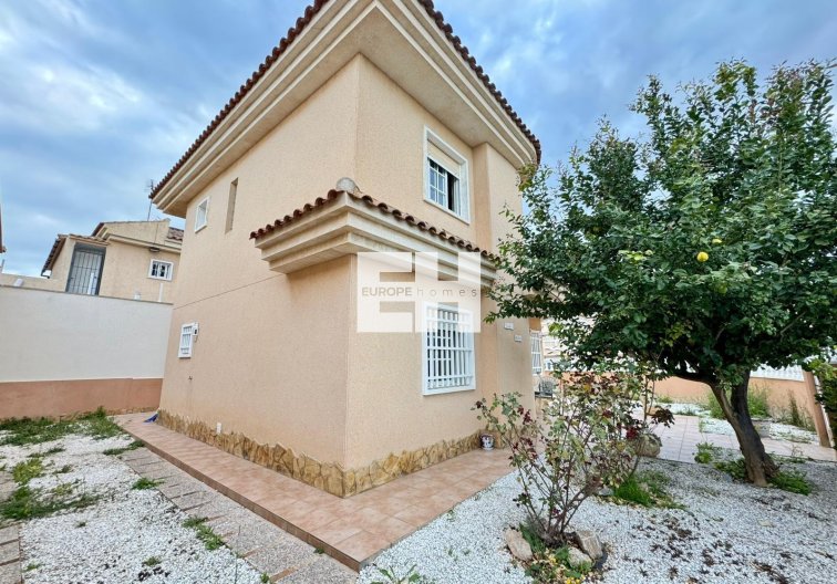 Revente - villa - Torrevieja - Costa Blanca