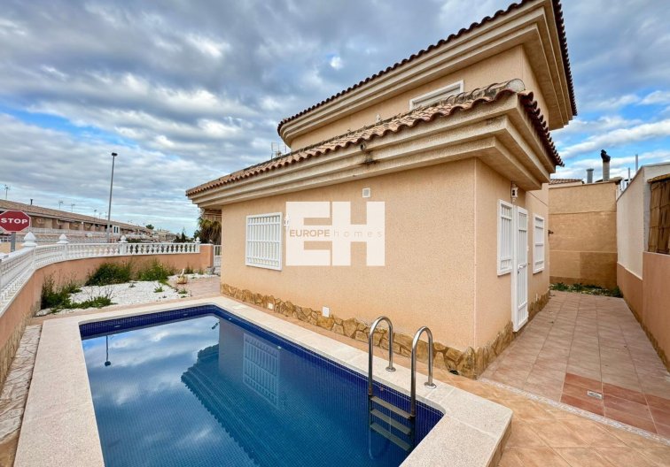 Revente - villa - Torrevieja - Costa Blanca