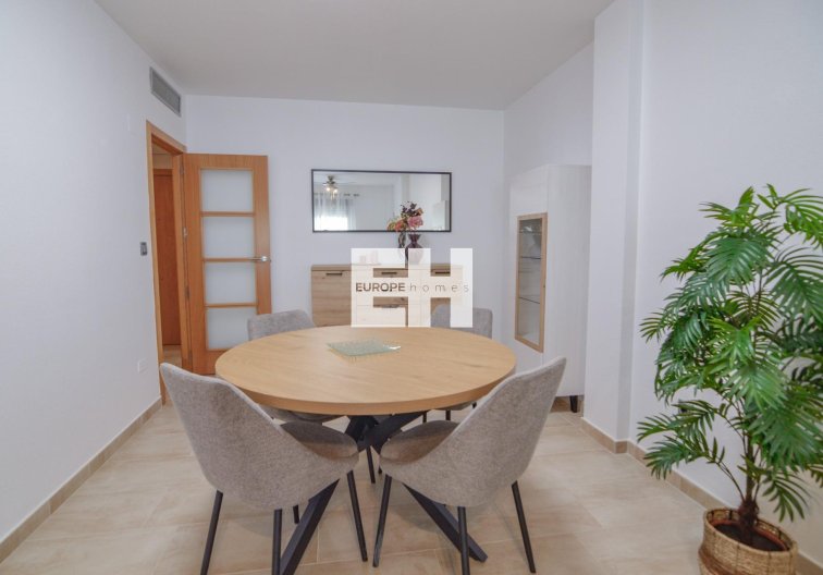 Resale - Apartment - Torrevieja - Playa del Cura