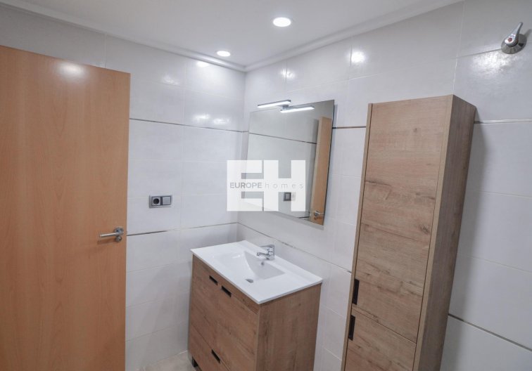 Resale - Apartment - Torrevieja - Playa del Cura