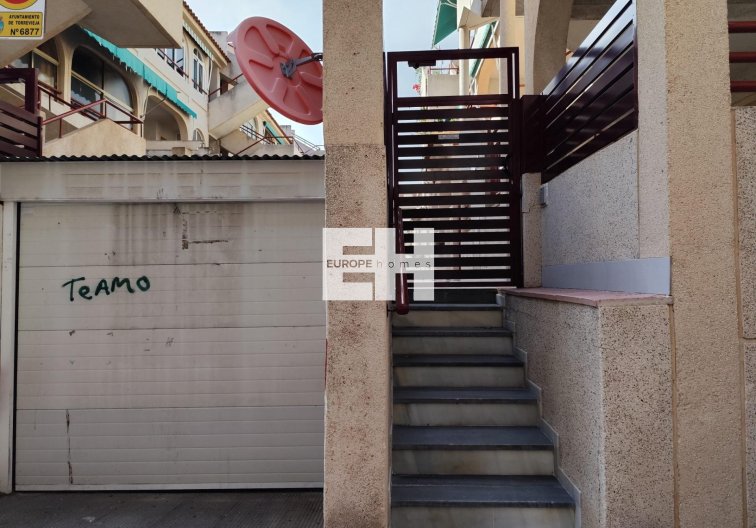 Segunda mano - Apartamento  - Torrevieja - Acequion