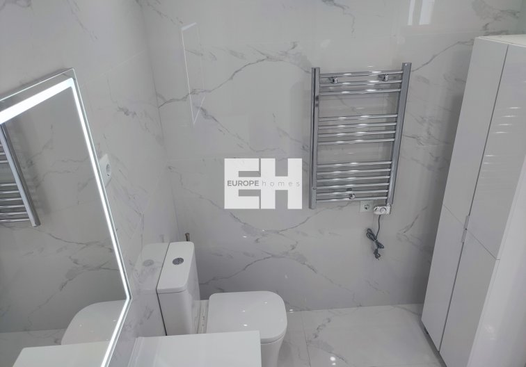 Resale - Apartment - Hacienda Riquelme Golf Resort - Inland