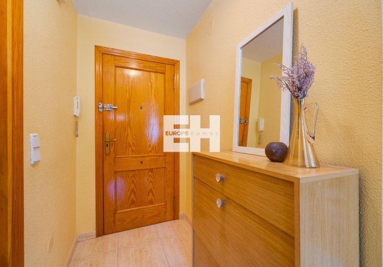 Resale - Apartment - Torrevieja - Playa del Cura