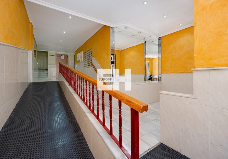 Resale - Apartment - Torrevieja - Playa del Cura