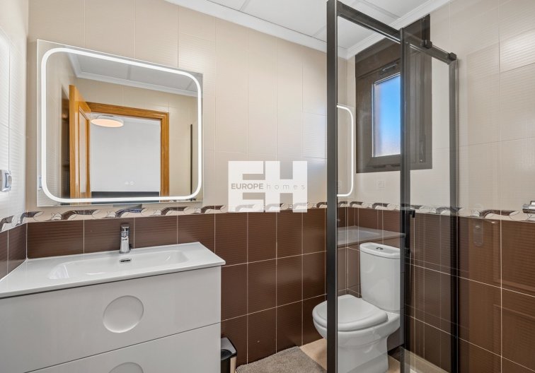 Resale - town house - San Miguel de Salinas - Inland