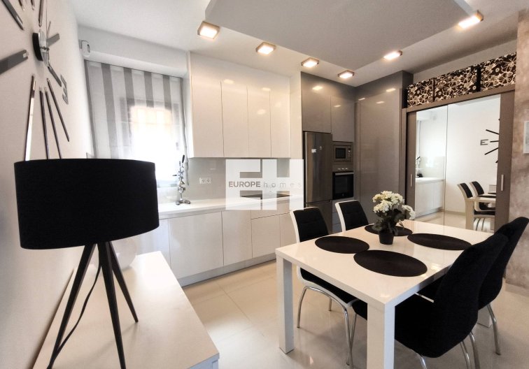 Resale - Apartment - Pilar de la Horadada - La Torre De La Horadada