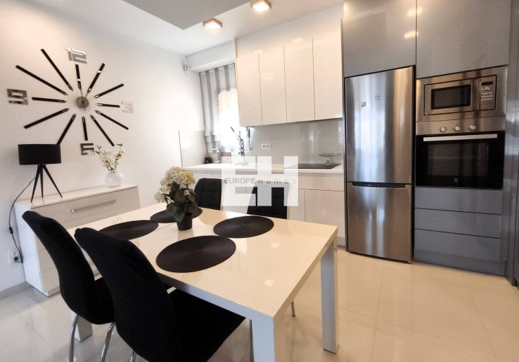 Resale - Apartment - Pilar de la Horadada - La Torre De La Horadada