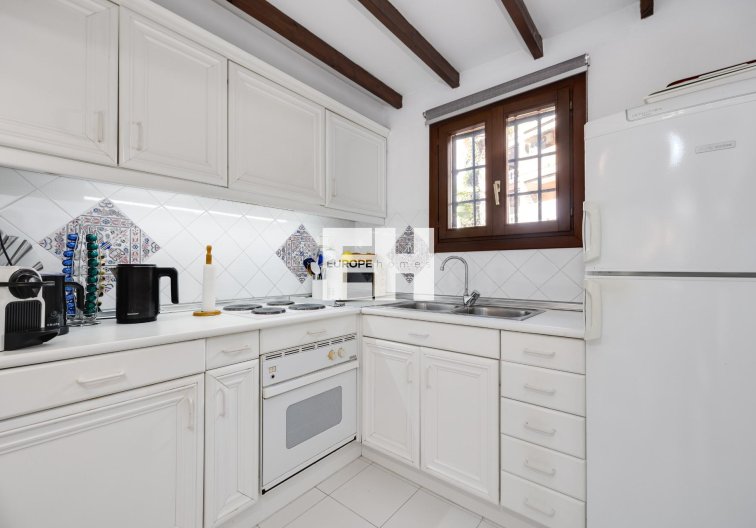 Resale - Apartment - Torrevieja - Playa de los Locos