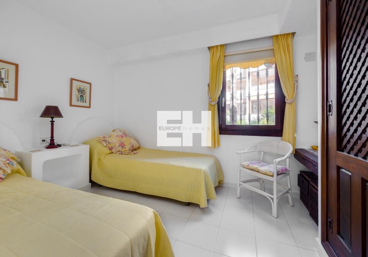 Resale - Apartment - Torrevieja - Playa de los Locos