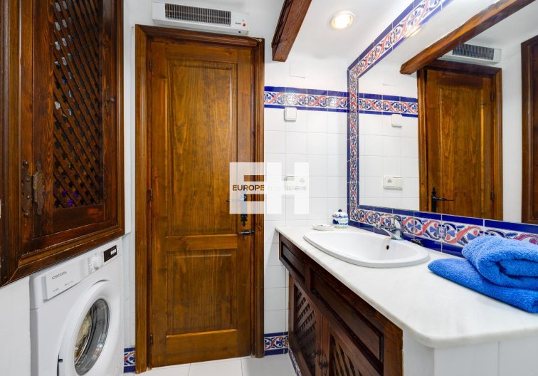 Resale - Apartment - Torrevieja - Playa de los Locos