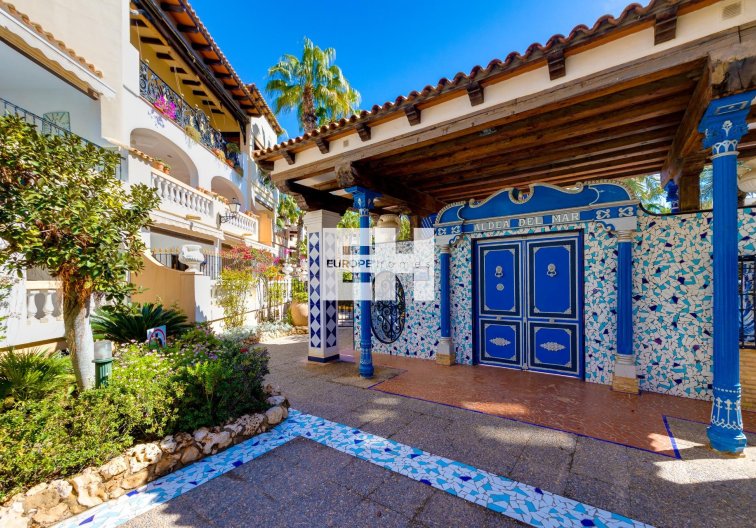 Resale - Apartment - Torrevieja - Playa de los Locos