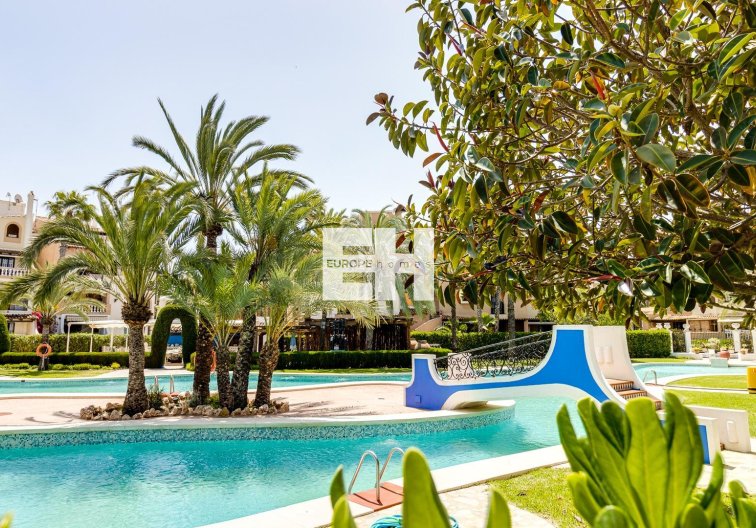 Resale - Apartment - Torrevieja - Playa de los Locos