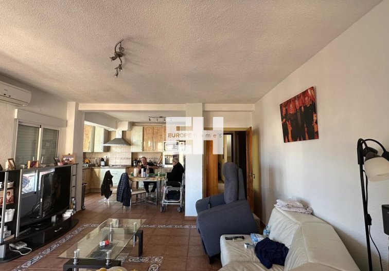 Segunda mano - Apartamento  - Torrevieja - Estacion De Autobuses