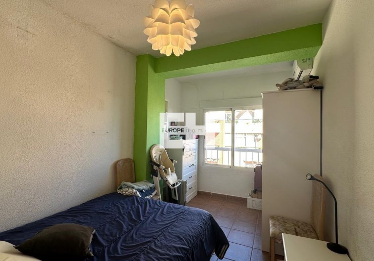 Segunda mano - Apartamento  - Torrevieja - Estacion De Autobuses