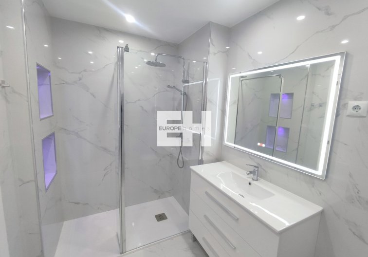 Resale - Apartment - Hacienda Riquelme Golf Resort - Inland