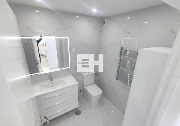 Resale - Apartment - Hacienda Riquelme Golf Resort - Inland