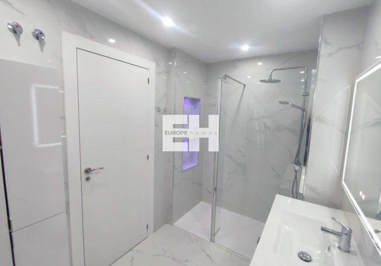 Resale - Apartment - Hacienda Riquelme Golf Resort - Inland