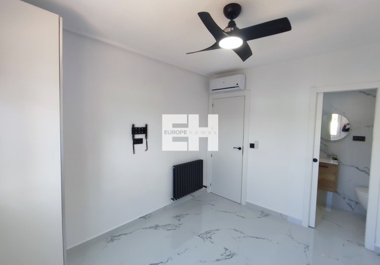 Resale - Apartment - Hacienda Riquelme Golf Resort - Inland