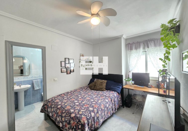 Segunda mano - Apartamento  - Los Montesinos - Costa Blanca