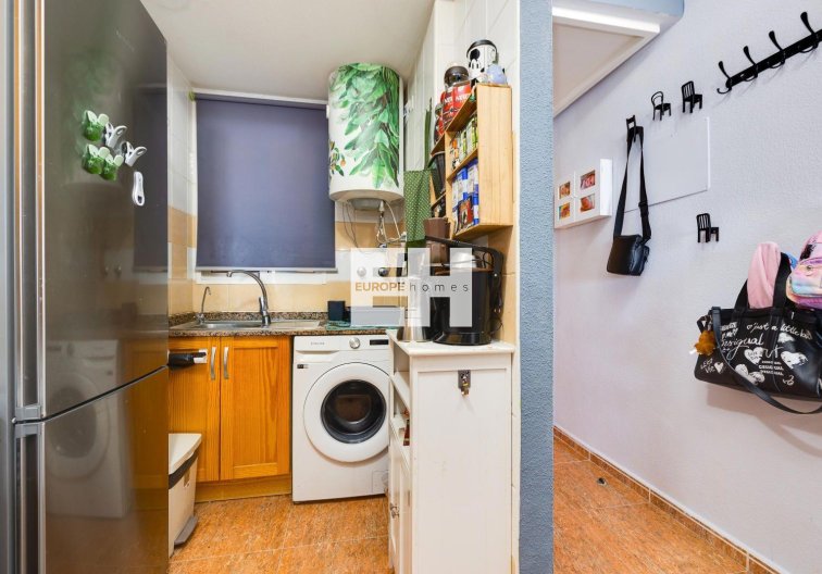 Segunda mano - Apartamento  - Torrevieja - Centro