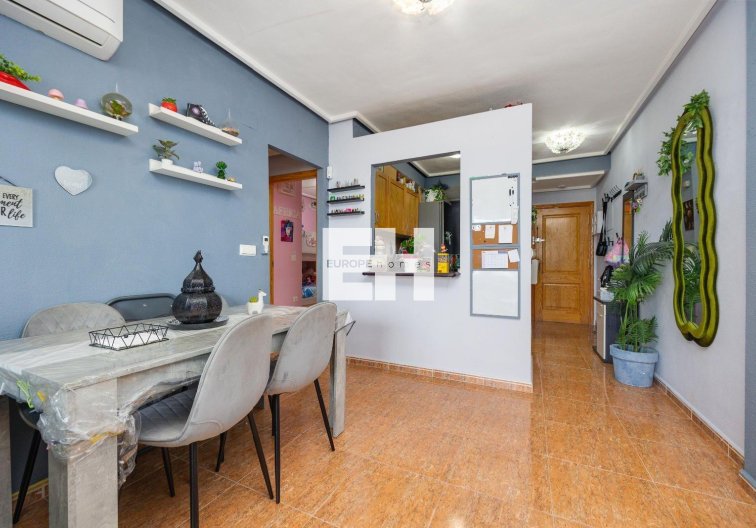Segunda mano - Apartamento  - Torrevieja - Centro