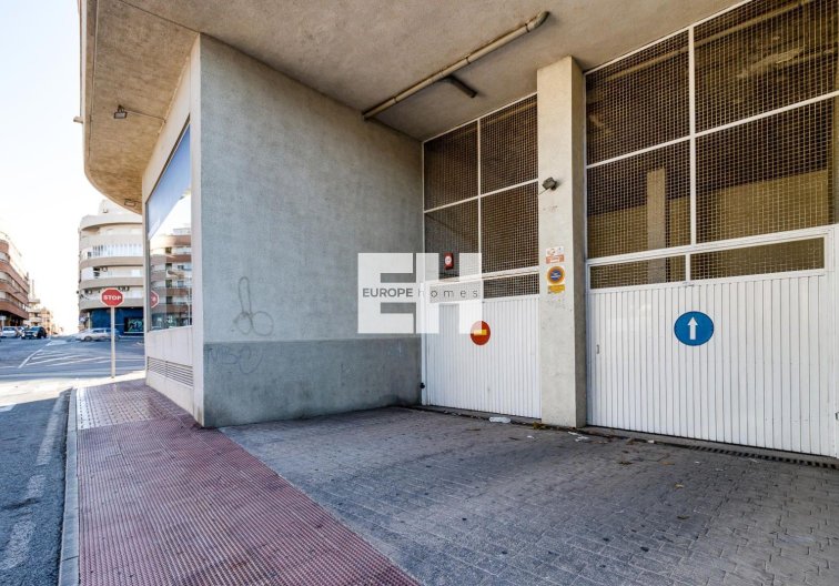 Segunda mano - Apartamento  - Torrevieja - Centro
