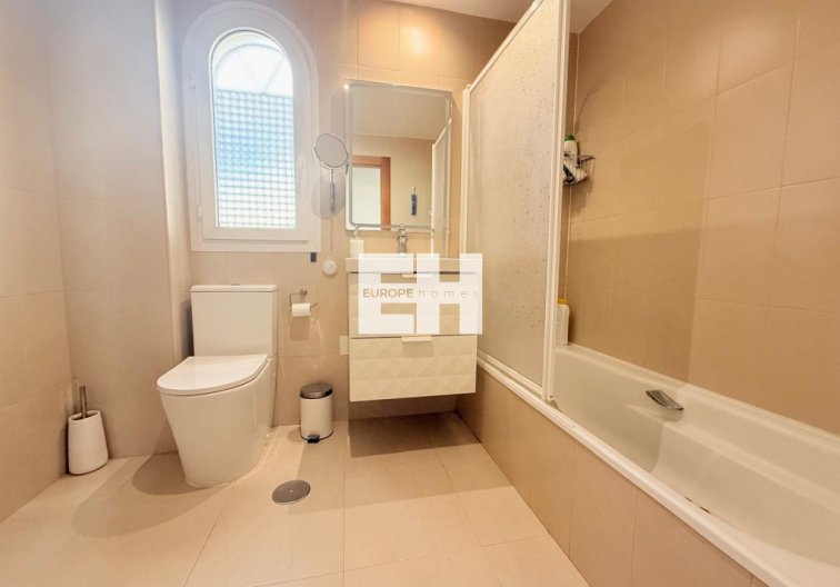 Resale - Duplex - Hacienda Riquelme Golf Resort - Inland