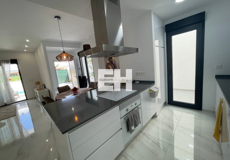 Segunda mano - villa - Benijofar - Costa Blanca