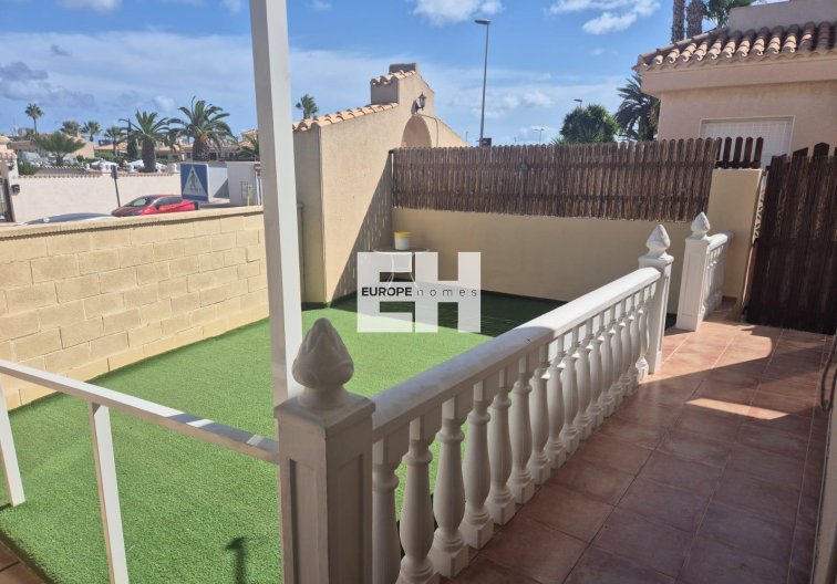 Segunda mano - Semi Detached - Orihuela Costa - Playa Flamenca