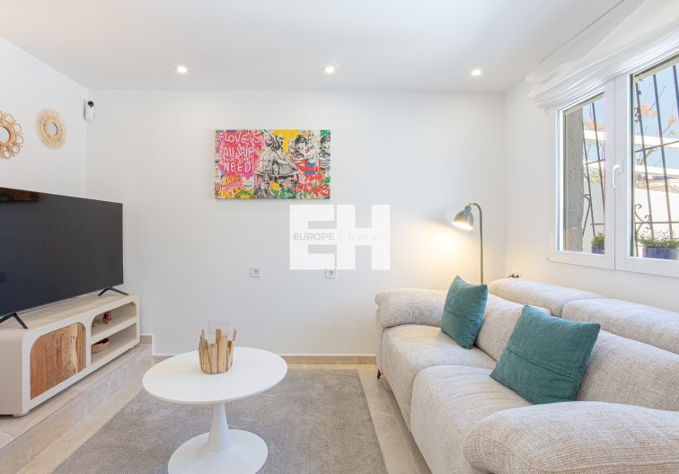 Resale - villa - Pilar de la Horadada - Costa Blanca