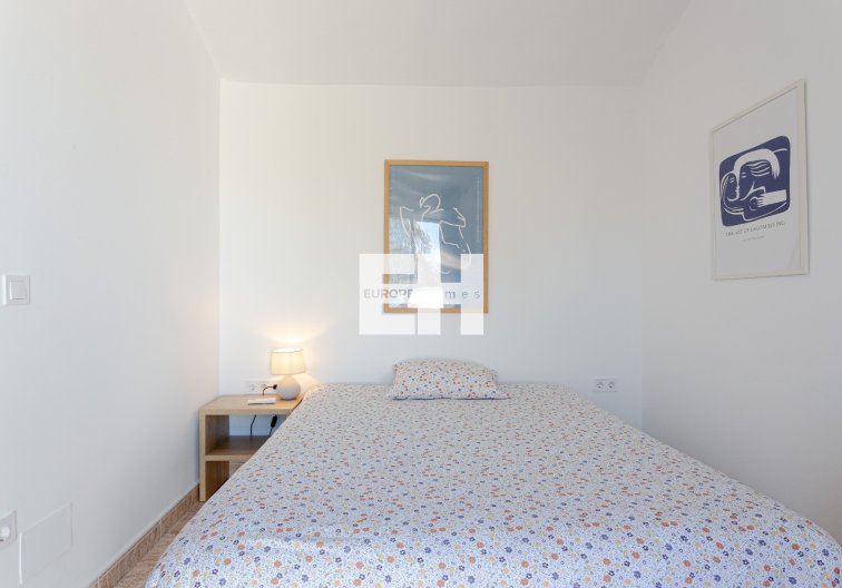 Resale - villa - Pilar de la Horadada - Costa Blanca