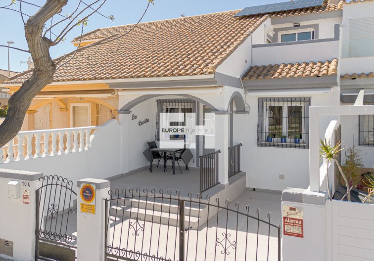Resale - villa - Pilar de la Horadada - Costa Blanca