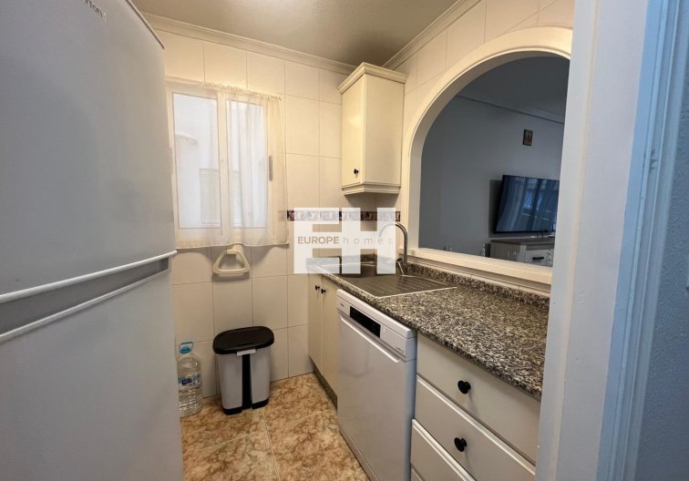 Segunda mano - Apartamento  - Torrevieja - Centro