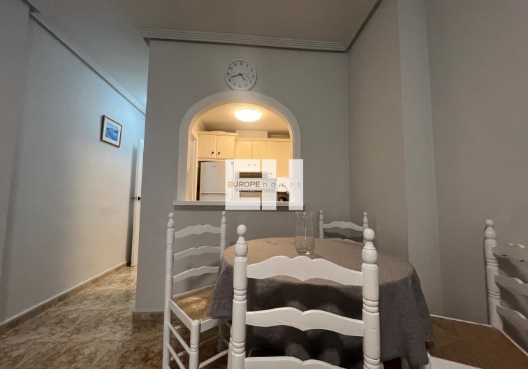 Segunda mano - Apartamento  - Torrevieja - Centro