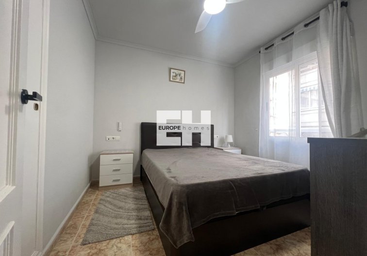 Segunda mano - Apartamento  - Torrevieja - Centro
