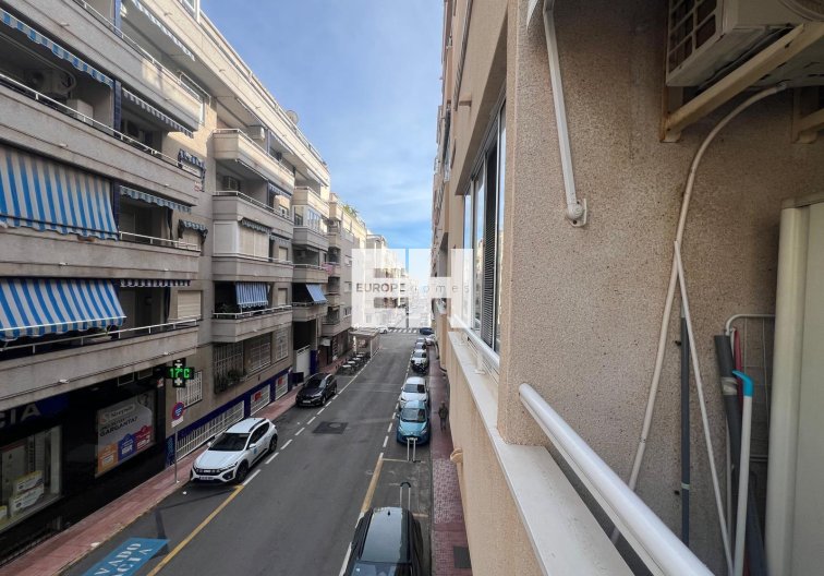 Segunda mano - Apartamento  - Torrevieja - Centro
