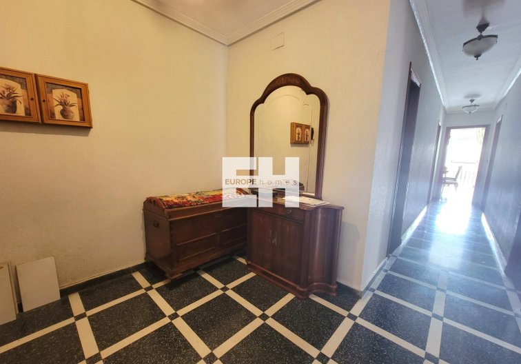 Revente - Appartement - Torrevieja - Centro