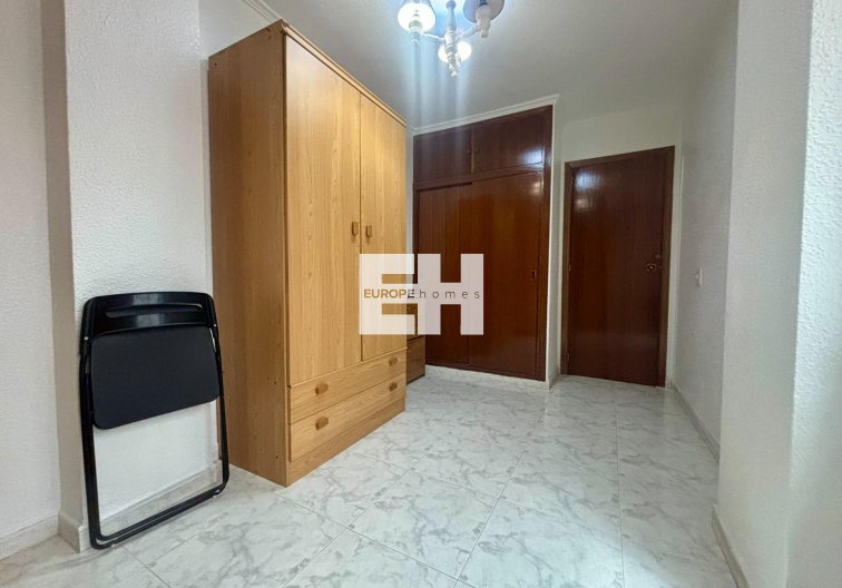 Resale - Apartment - Torrevieja