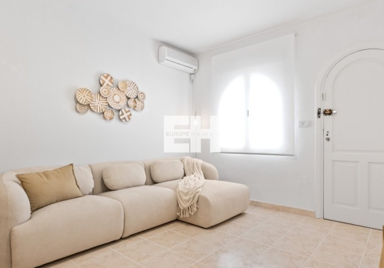 Resale - town house - Orihuela Costa - Costa Blanca