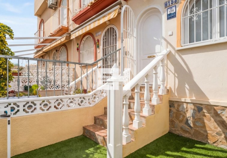 Resale - town house - Orihuela Costa - Costa Blanca