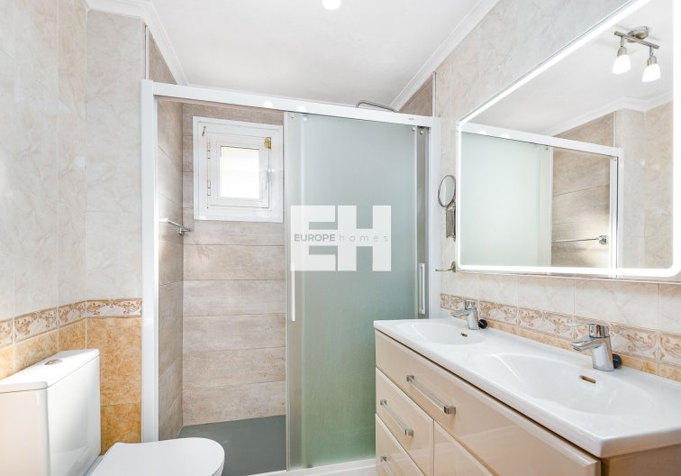 Segunda mano - villa - Torrevieja - Costa Blanca