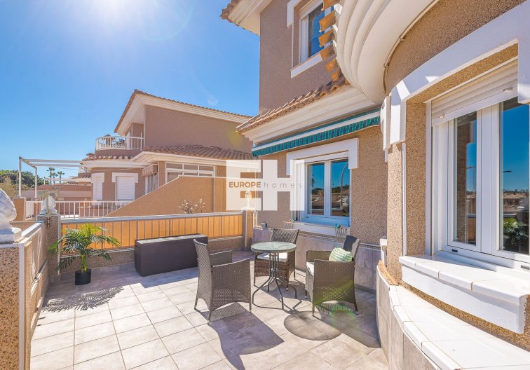 Segunda mano - villa - Torrevieja - Costa Blanca