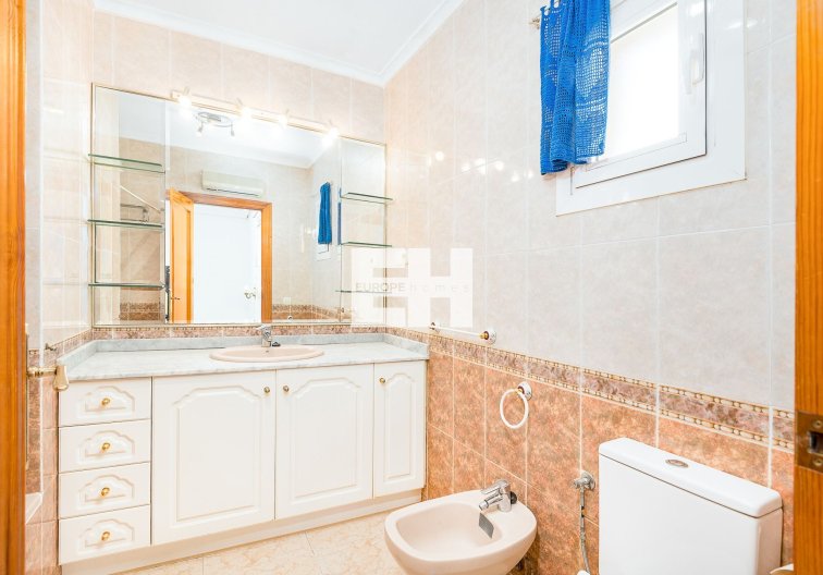 Segunda mano - villa - Torrevieja - Costa Blanca