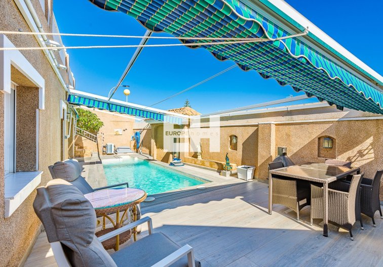 Segunda mano - villa - Torrevieja - Costa Blanca