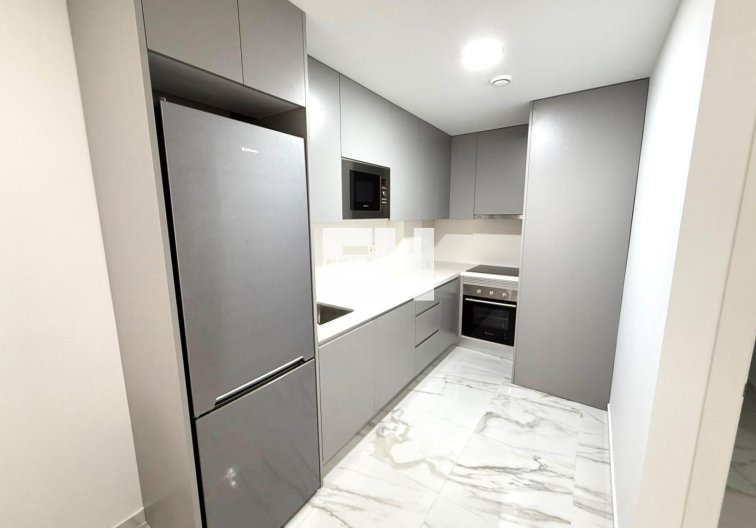 Resale - Apartment - Torrevieja - Parque De Las Naciones