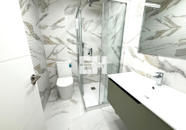 Resale - Apartment - Torrevieja - Parque De Las Naciones